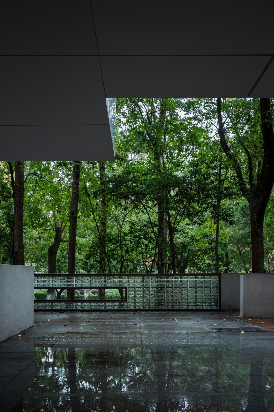 BIM建筑|南京鼓楼锦上 OCC 餐厅 / BUZZ 建筑事务所 BIM建筑|南京鼓楼锦上 OCC 餐厅 / BUZZ 建筑事务所