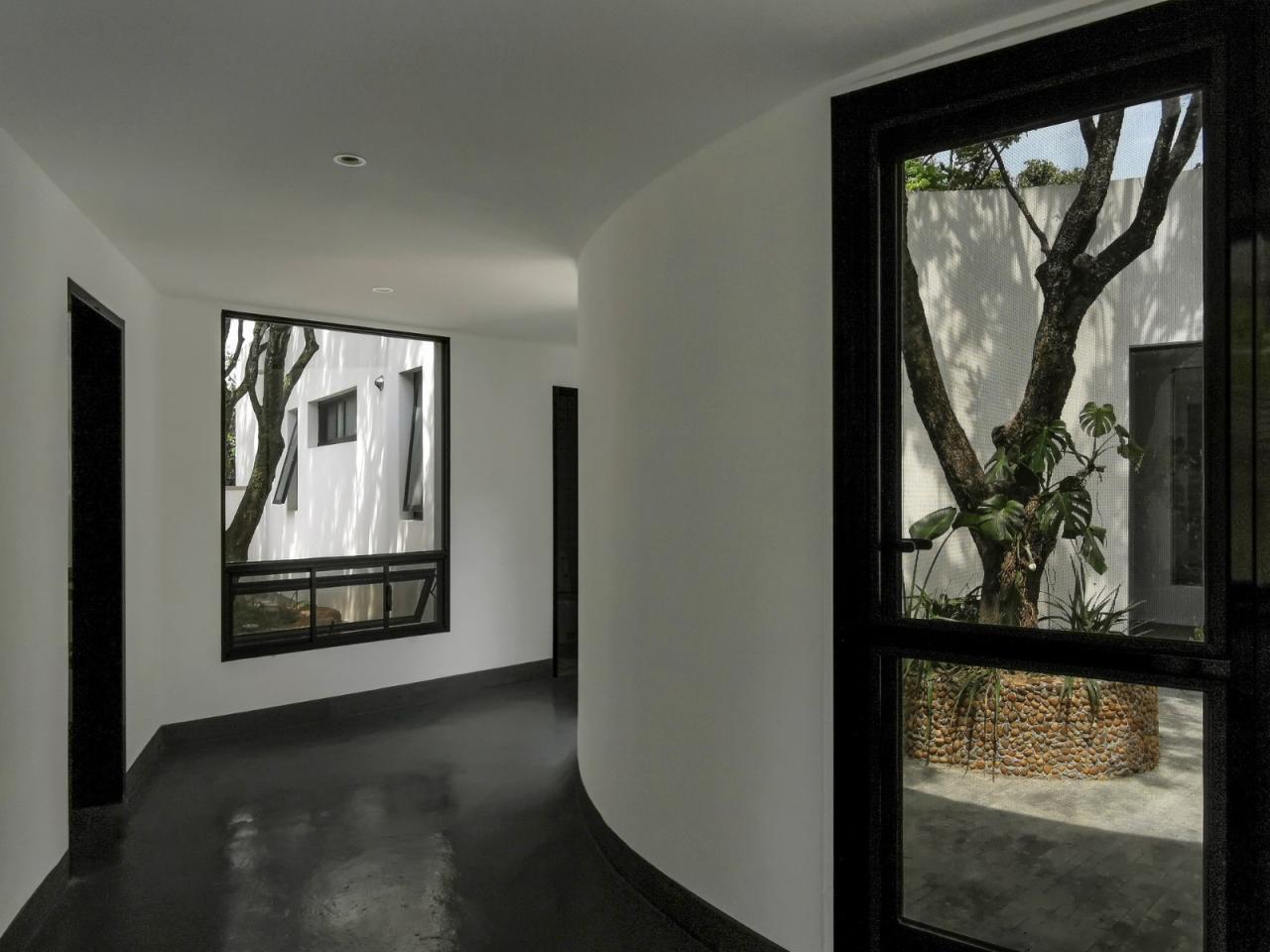 BIM建筑|龙眼树下的院子 / 在场建筑 BIM建筑|龙眼树下的院子 / 在场建筑