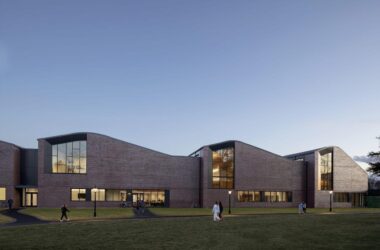 BIM建筑|劳伦斯维尔中学蔡崇信餐厅和体育活动综合楼 / Sasaki-BIM建筑网