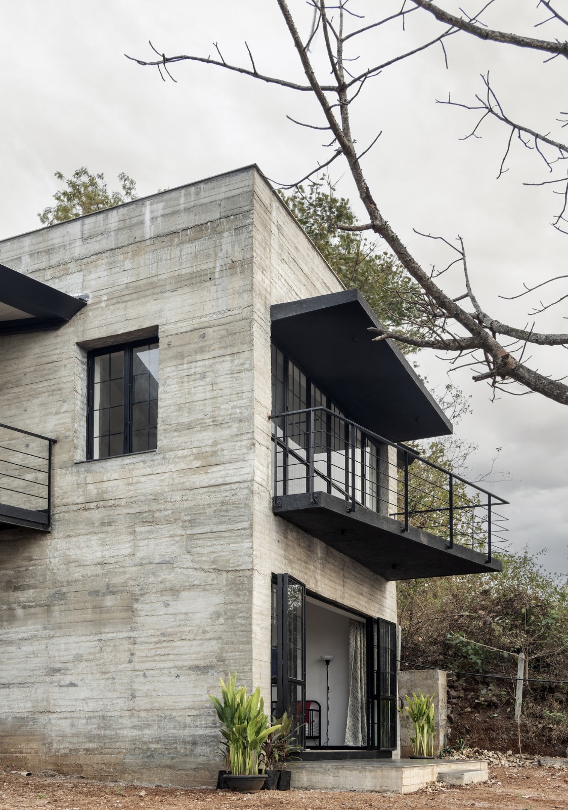 BIM建筑|斜屋 / Red Brick Studio BIM建筑|斜屋 / Red Brick Studio