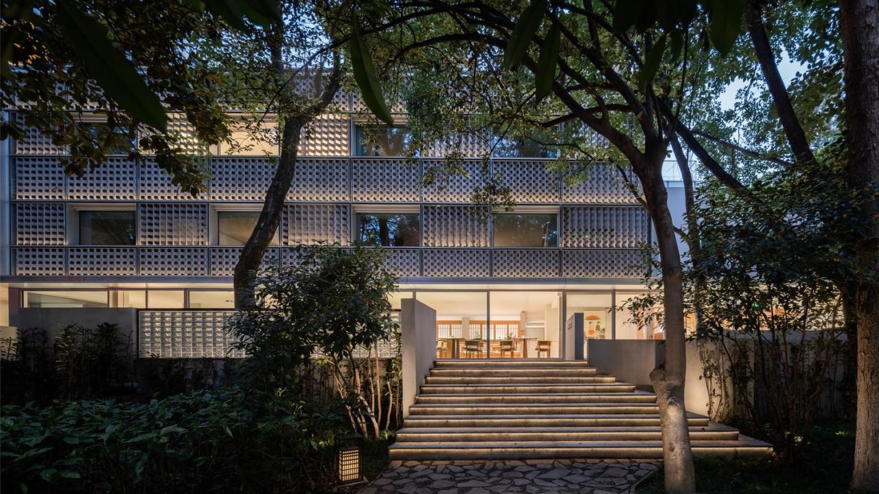 BIM建筑|南京鼓楼锦上 OCC 餐厅 / BUZZ 建筑事务所 BIM建筑|南京鼓楼锦上 OCC 餐厅 / BUZZ 建筑事务所