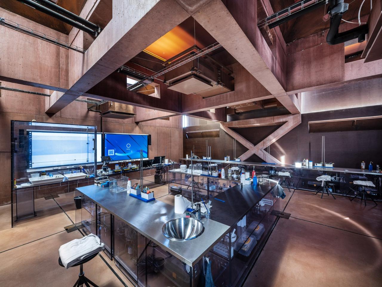 BIM建筑|帕尔杜比采 GAMPA、Sféra 建筑群与自动化工厂公共空间 / Šépka architekti BIM建筑|帕尔杜比采 GAMPA、Sféra 建筑群与自动化工厂公共空间 / Šépka architekti
