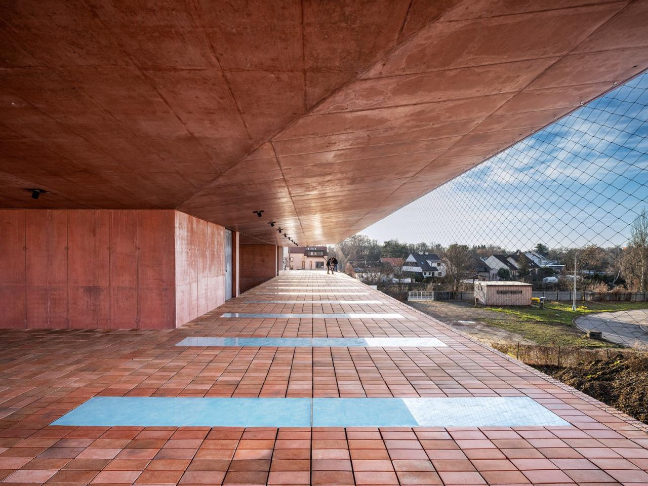 BIM建筑|帕尔杜比采 GAMPA、Sféra 建筑群与自动化工厂公共空间 / Šépka architekti BIM建筑|帕尔杜比采 GAMPA、Sféra 建筑群与自动化工厂公共空间 / Šépka architekti