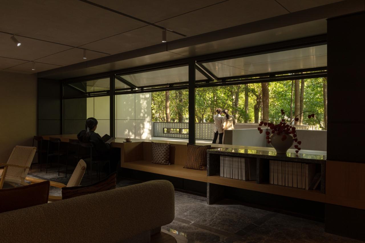 BIM建筑|南京鼓楼锦上 OCC 餐厅 / BUZZ 建筑事务所 BIM建筑|南京鼓楼锦上 OCC 餐厅 / BUZZ 建筑事务所