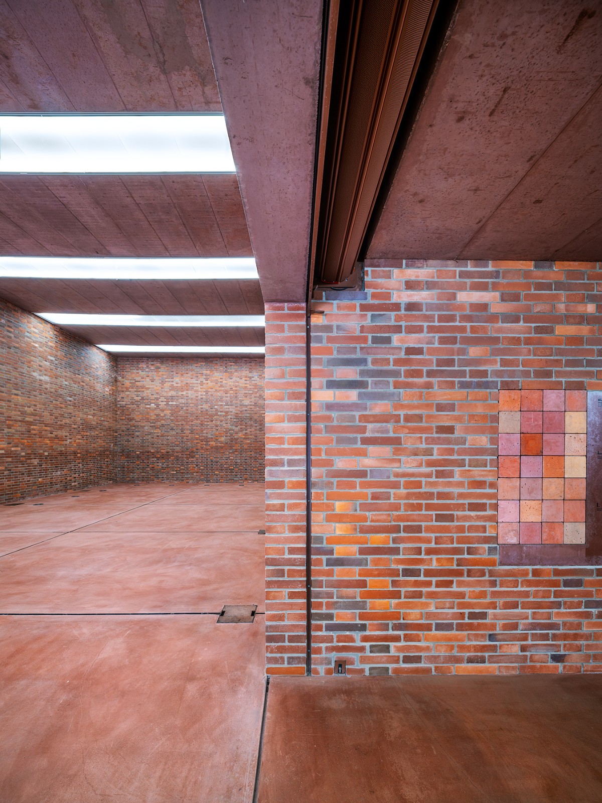 BIM建筑|帕尔杜比采 GAMPA、Sféra 建筑群与自动化工厂公共空间 / Šépka architekti BIM建筑|帕尔杜比采 GAMPA、Sféra 建筑群与自动化工厂公共空间 / Šépka architekti