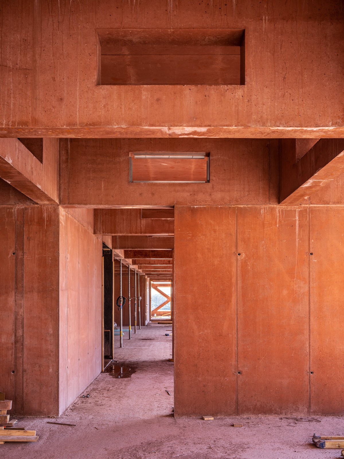 BIM建筑|帕尔杜比采 GAMPA、Sféra 建筑群与自动化工厂公共空间 / Šépka architekti BIM建筑|帕尔杜比采 GAMPA、Sféra 建筑群与自动化工厂公共空间 / Šépka architekti